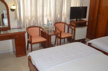 Hanh Phuc Hotel Хошимин Экстерьер фото